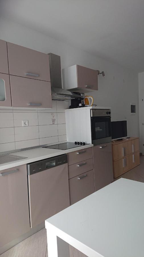 Apartments Matej & Irena Cres Eksteriør billede